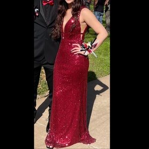 Fitted red wine sparkly prom dress size 10!